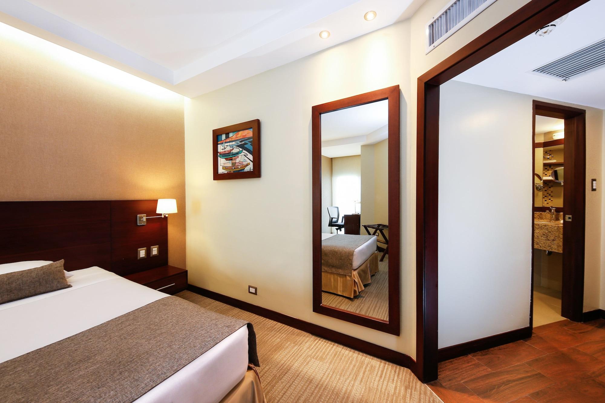 Hotel Continental Guayaquil Buitenkant foto