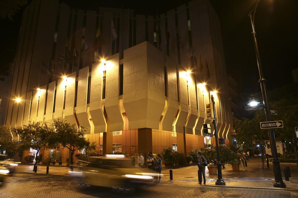Hotel Continental Guayaquil Buitenkant foto
